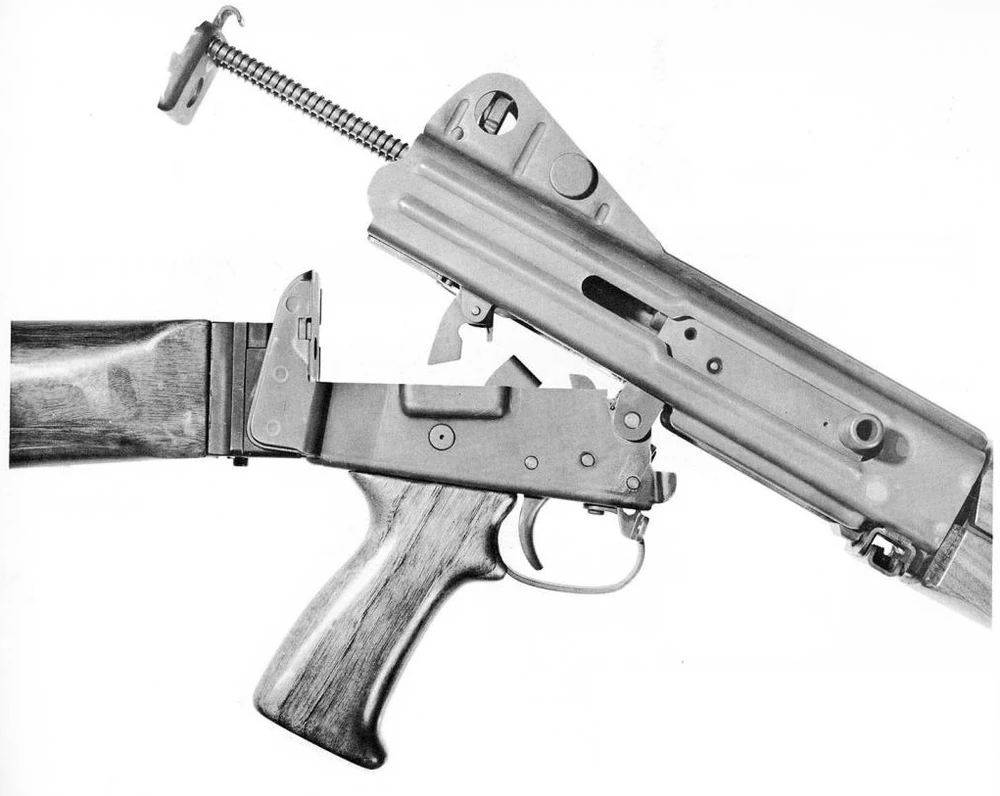 AR-16